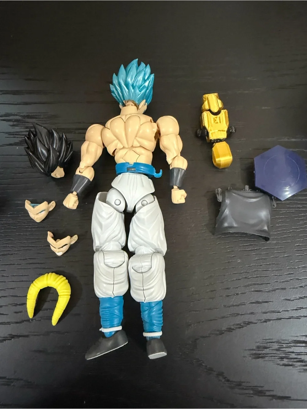 Blue-Haired Martial Hero Action Figure with Interchangeable Parts